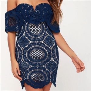NWT Lulu’s Bellisimo Off the Shoulder Lace Dress L